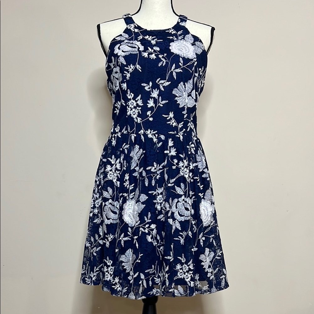 Altar'd State Navy and White Floral Dress - Picture 1 of 11